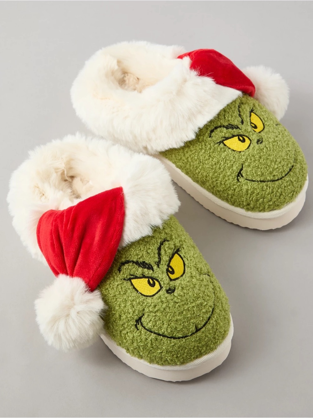 American Eagle Grinch Scuff Cozy Slippers Women Size 6 Holiday Christmas NWT